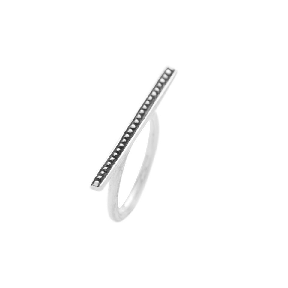 Horizontal Antique Ring