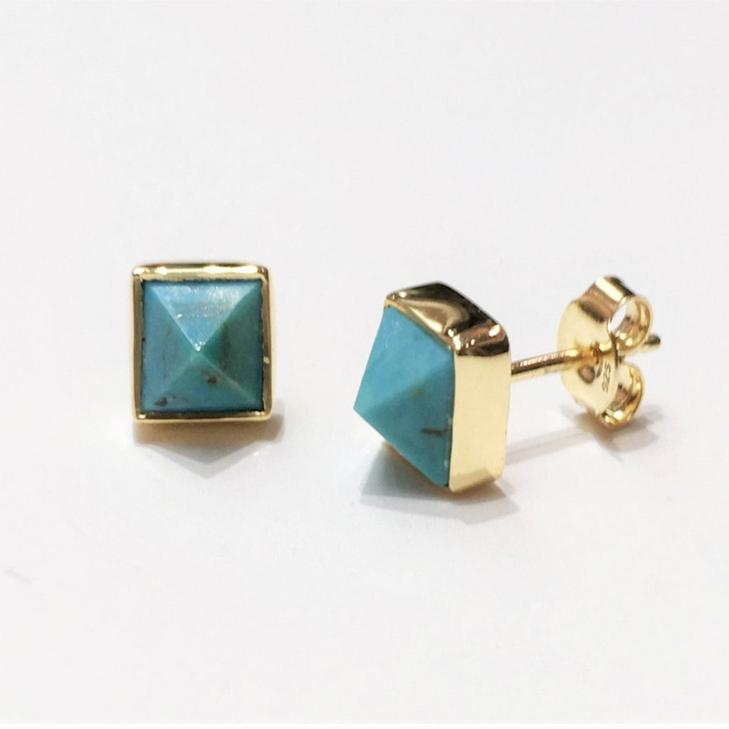 Pyramid Stud